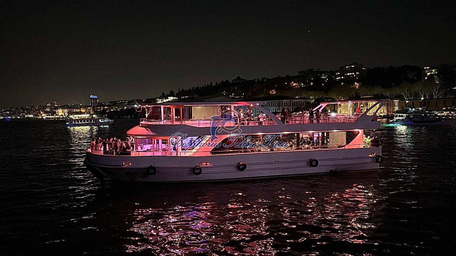 Boğazda Eşsiz Bir Deneyim: Bosphorus Tekne Turu ile Tekne Kiralama Hizmeti