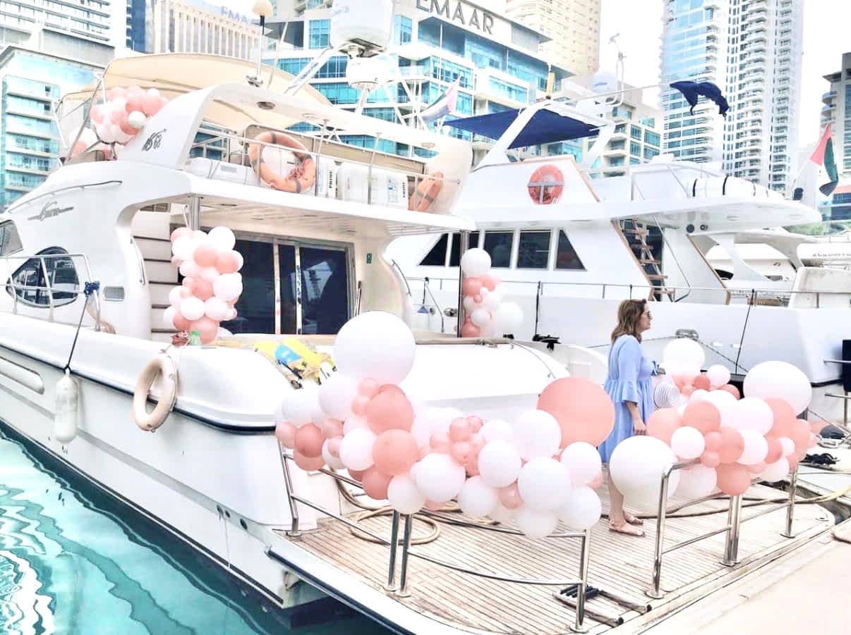 Tekne Üzerinde Unutulmaz Bir Doğum Günü Partisi: Bosphorus Tekne Turu