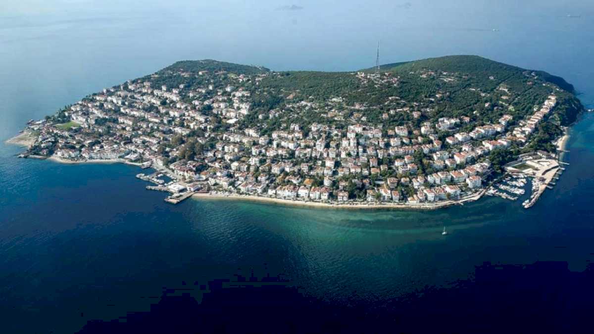 İstanbul’un Adalarına Yolculuk: Eşsiz Bir Keşif Deneyimi